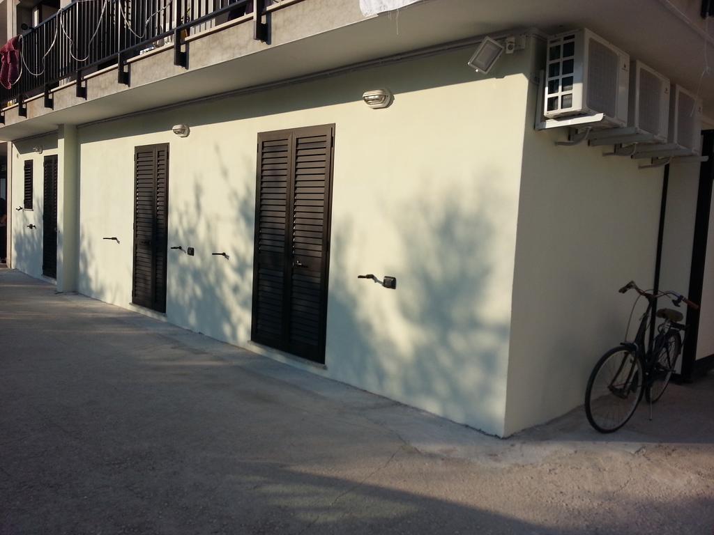 Il Girasole Formia Guesthouse Rooms Exteriér fotografie